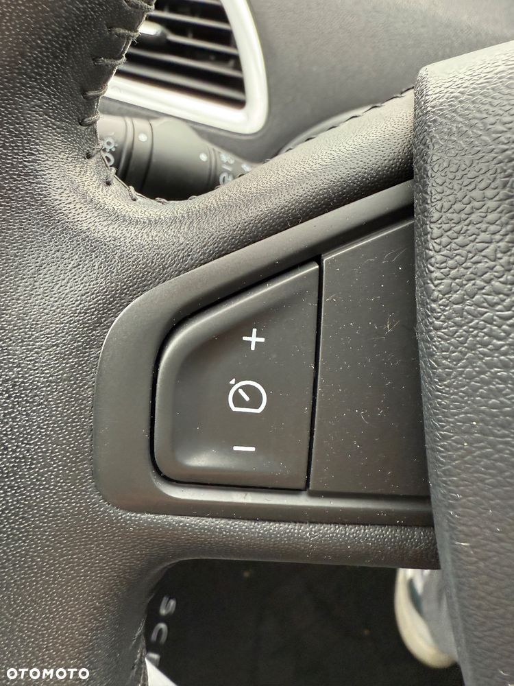 Renault Scenic 1.6 16V 110 Dynamique - 31