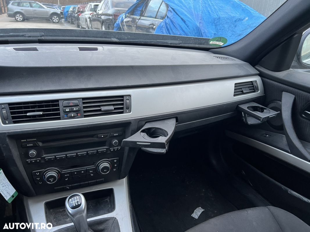 plansa bord cu suport pahare bmw seria 3 e90 e91 e92 e93 - 1