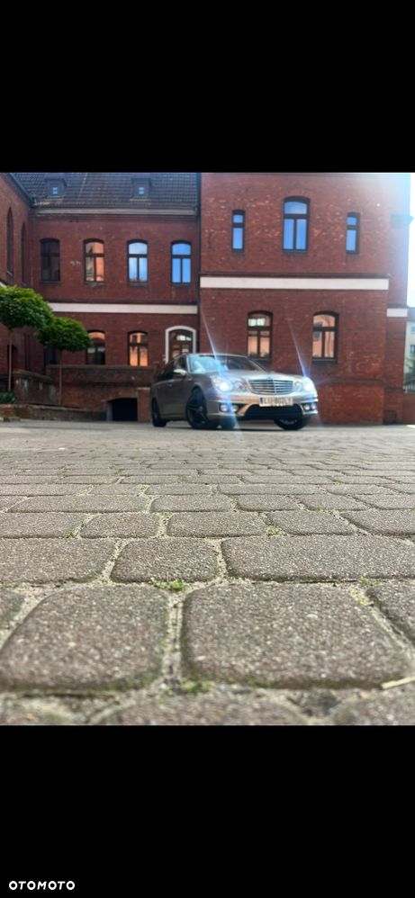 Mercedes-Benz Klasa E 320 4-Matic T Elegance - 3