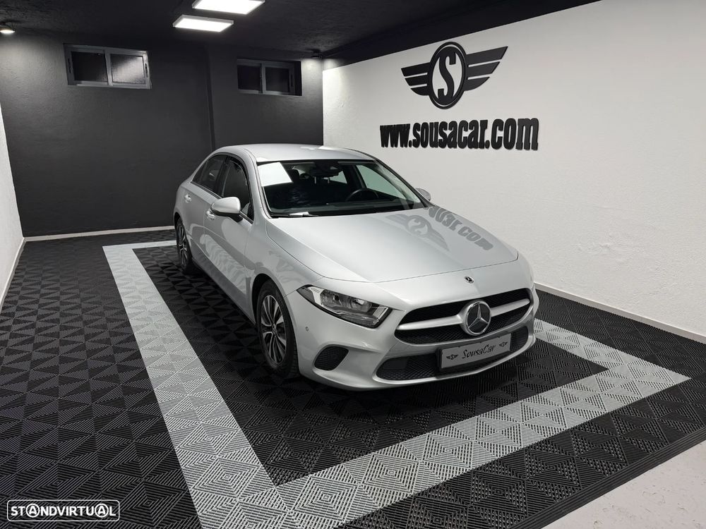 Mercedes-Benz A 180 Limousine d Business Solutions Aut. - 1