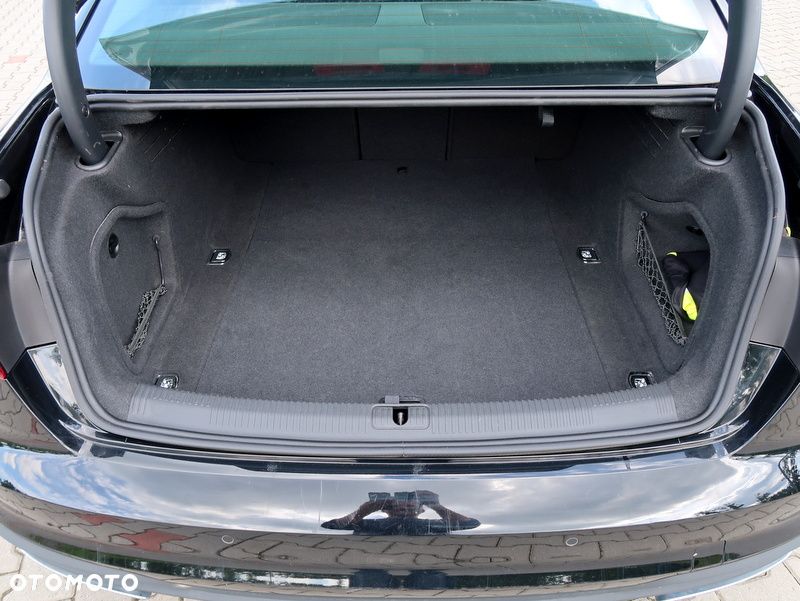 Audi A4 Limousine 35 TFSI mHEV Advanced S tronic - 24