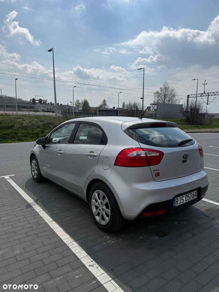 Kia Rio 1.2 M - 6