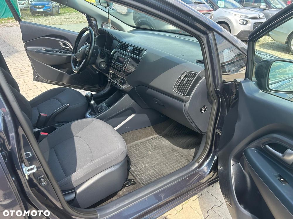 Kia Rio 1.2 M - 22