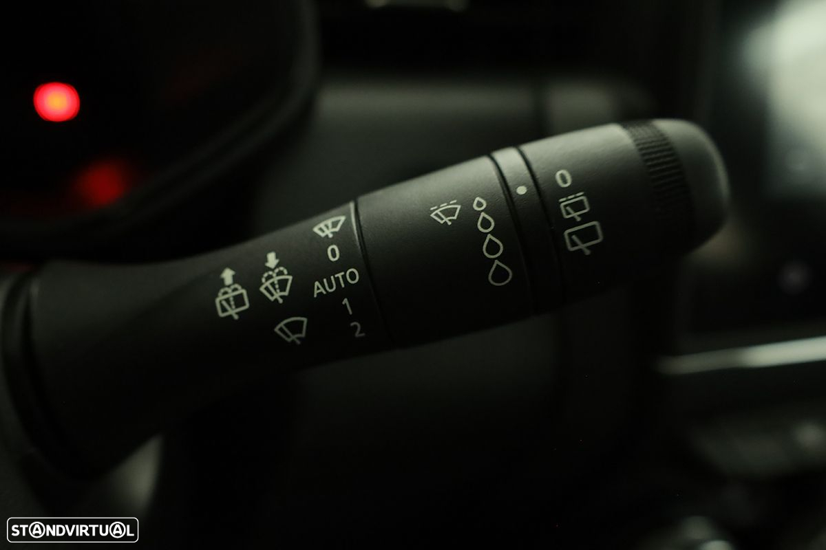 Mitsubishi Colt 1.0 MPI-T Launch Edition - 17