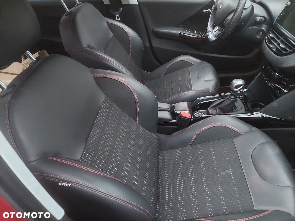 Peugeot 2008 PureTech 110 Stop&Start GT-Line Edition - 26