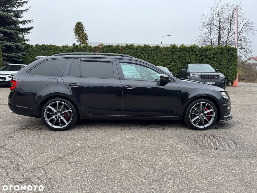 Skoda Octavia Combi 2.0 TSI DSG RS First Edition - 6