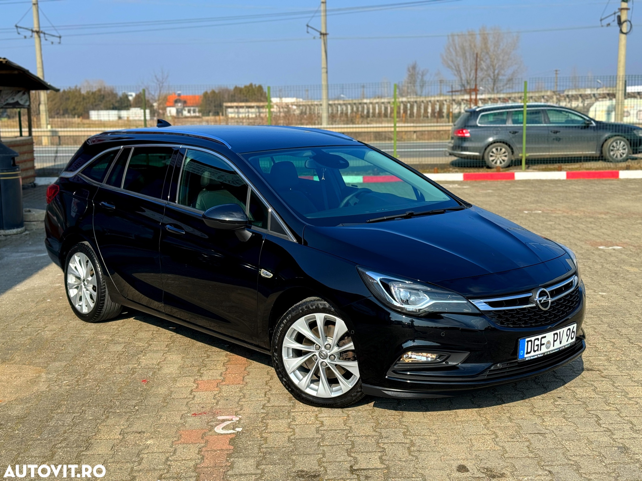 Opel Astra Sport Tourer 1.6 CDTI ECOTEC Start/Stop Innovation - 2
