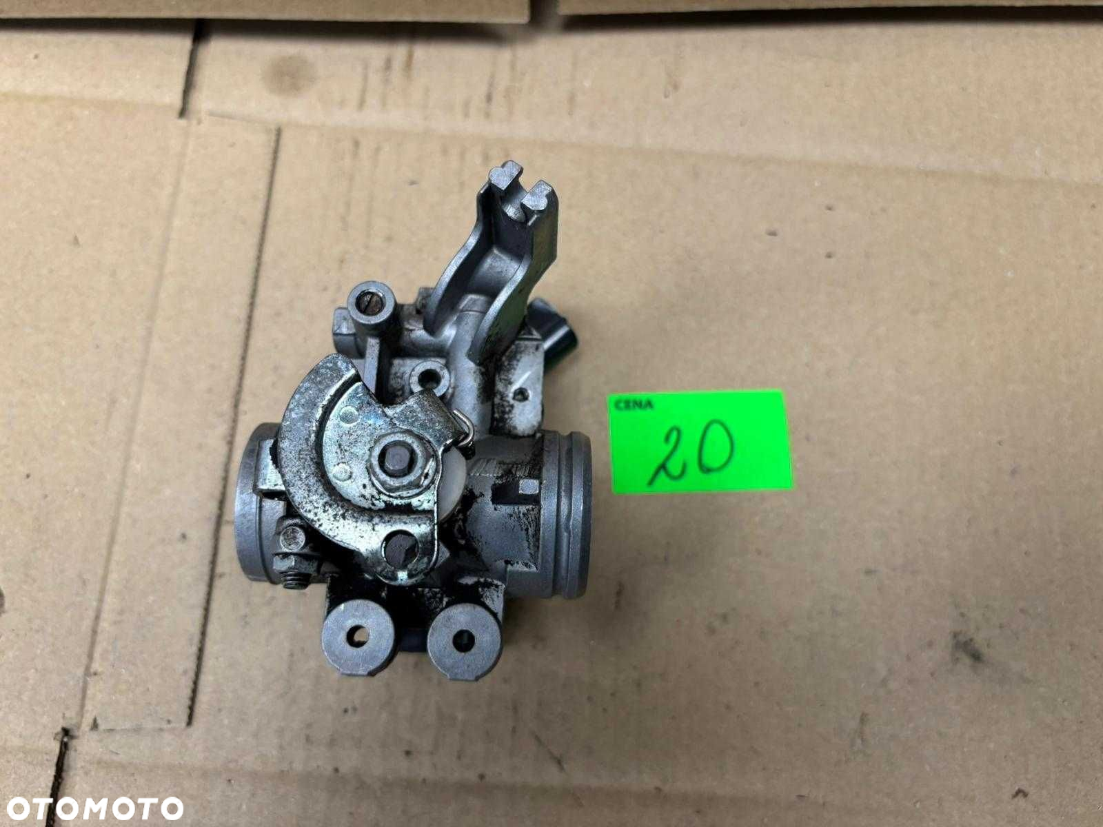 Przepustnica Yamaha YZF R125. 2008 - 12 [20] - 4