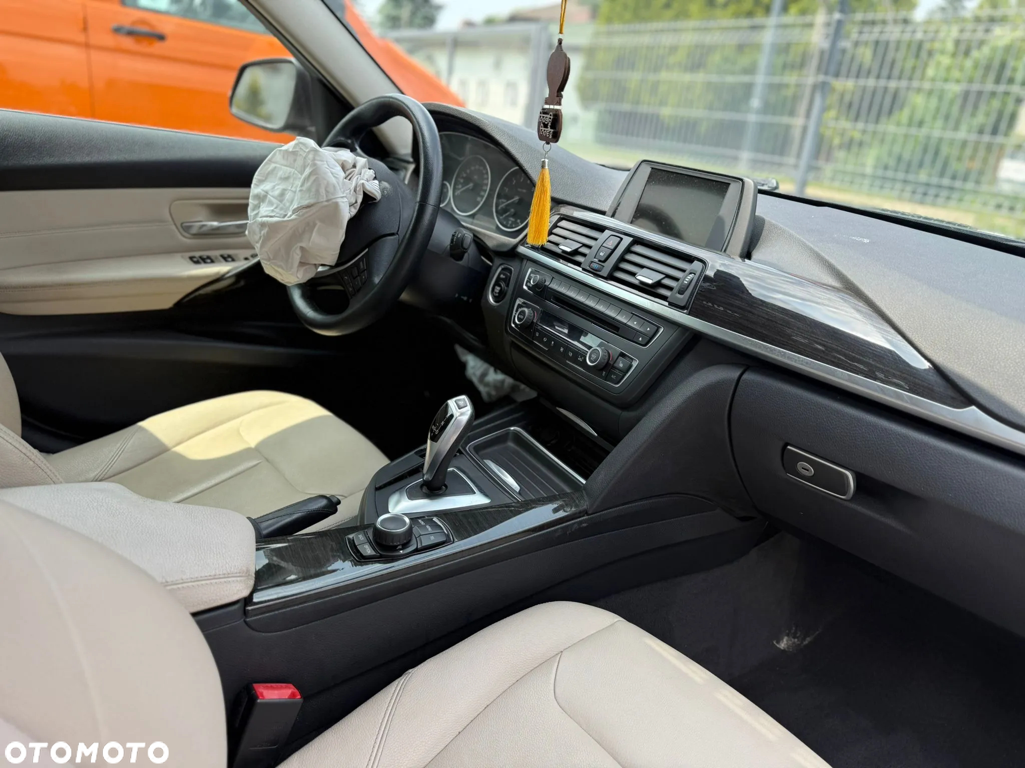 BMW Seria 3 320i xDrive Luxury Line sport - 9