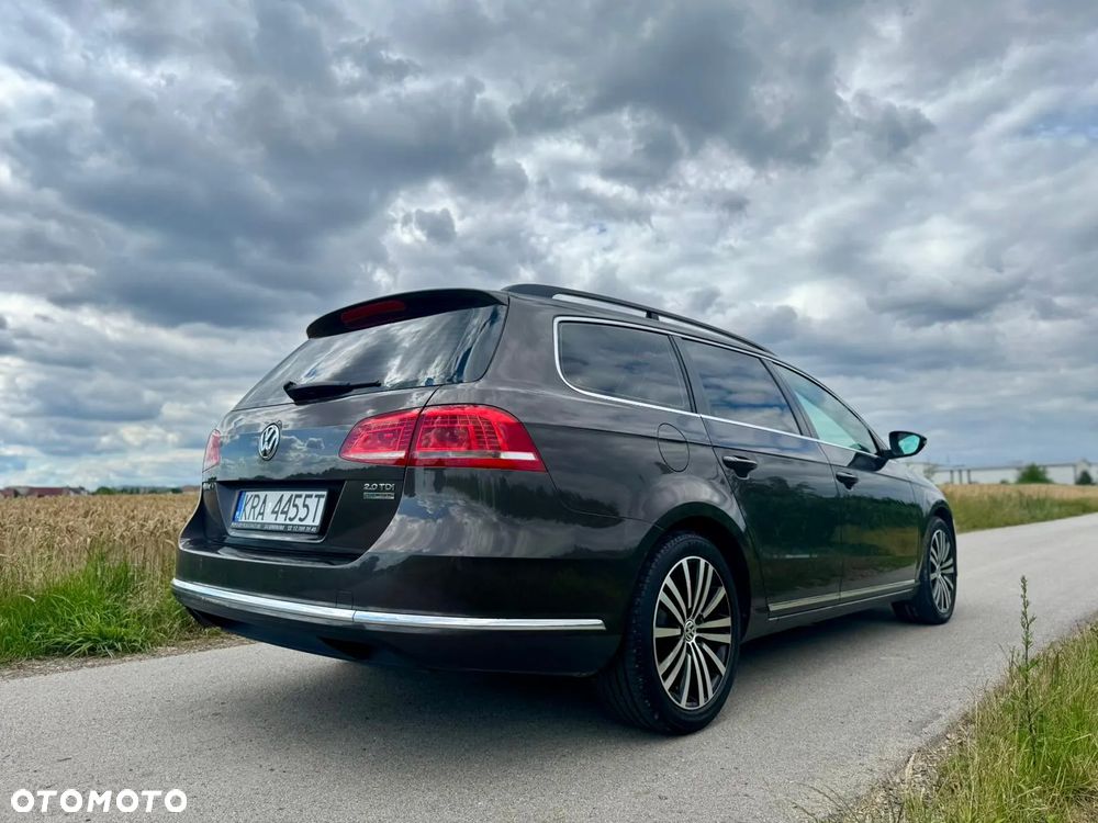 Volkswagen Passat 2.0 TDI Highline DSG - 10