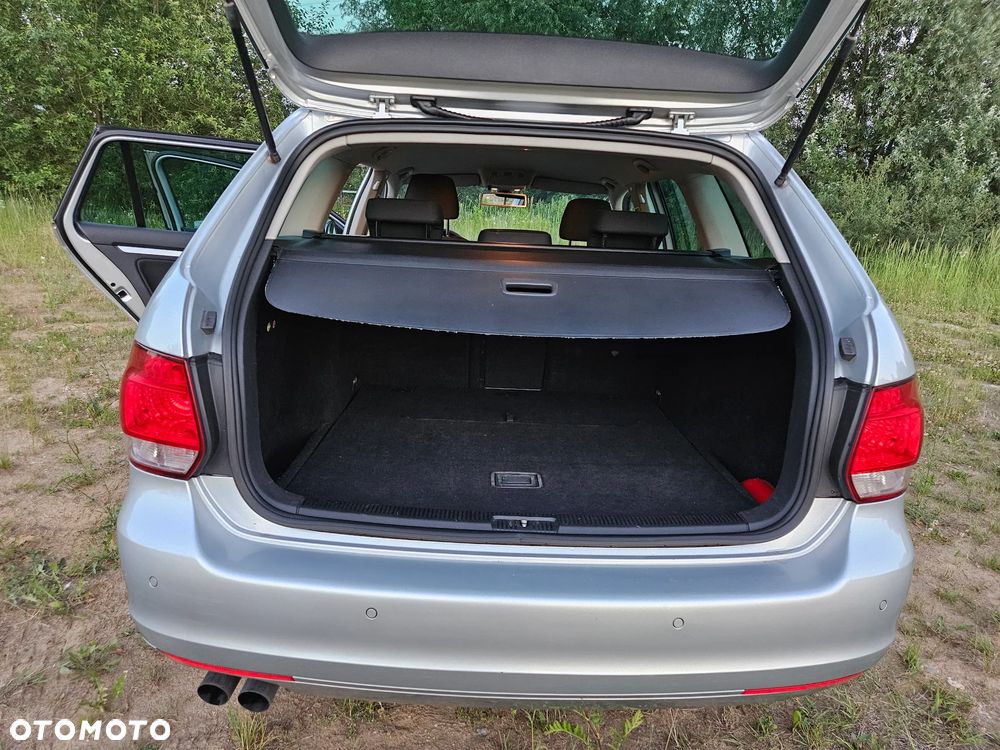 Volkswagen Golf 2.0 TDI Highline - 32