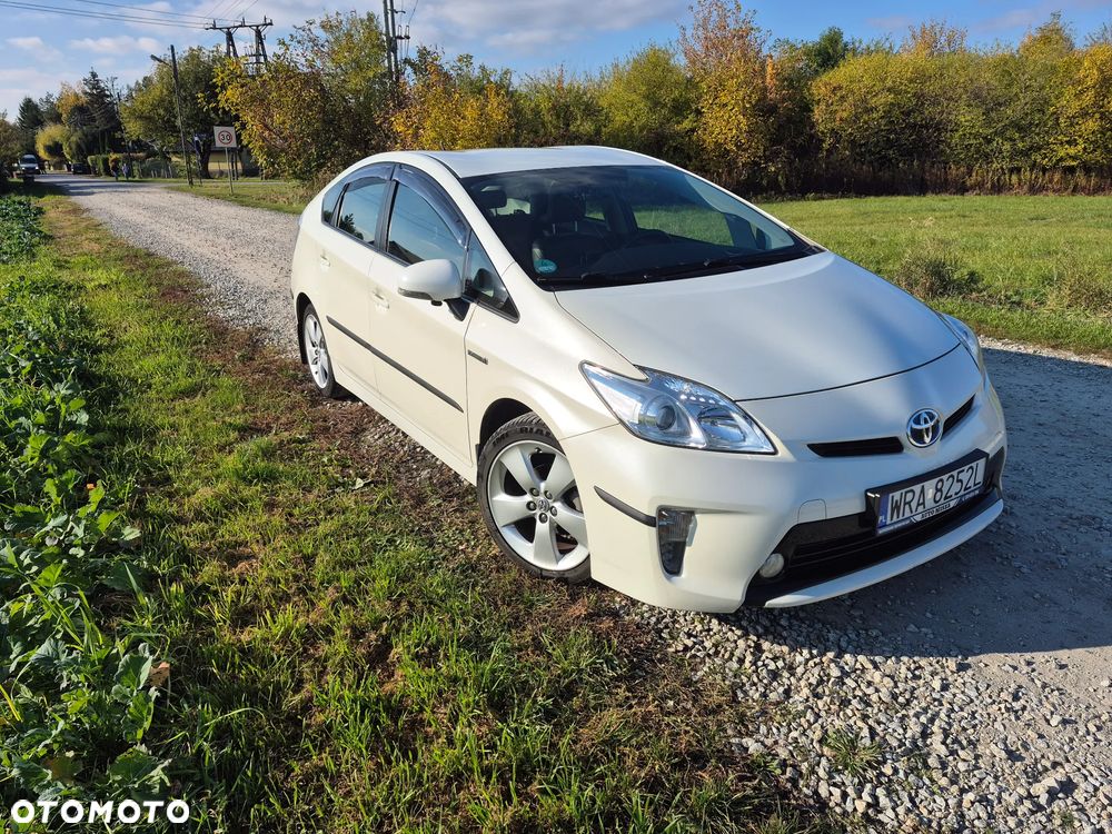 Toyota Prius 2014 photo 3