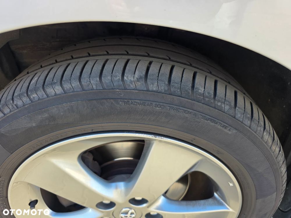 Toyota Verso 1.8 Multidrive Edition - 12