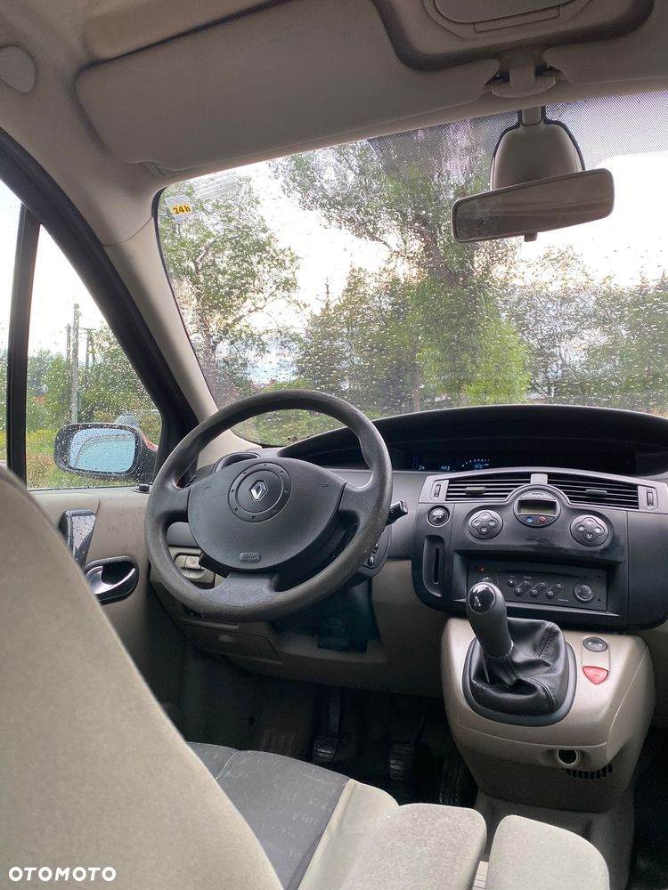 Renault Scenic 1.6 16V Expression - 7