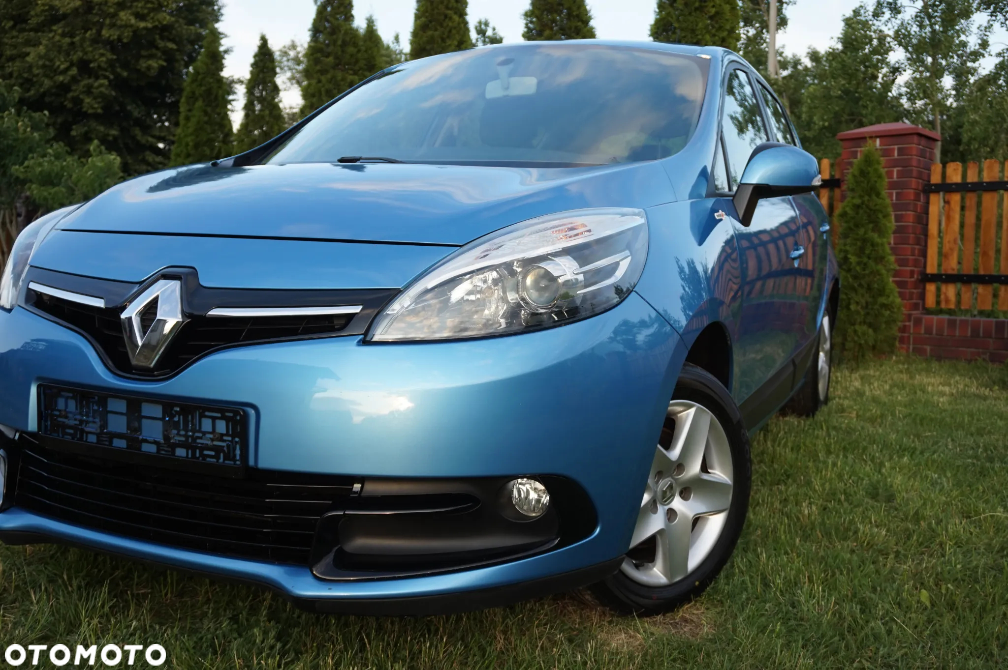 Renault Scenic 1.6 16V 110 TomTom Edition - 2