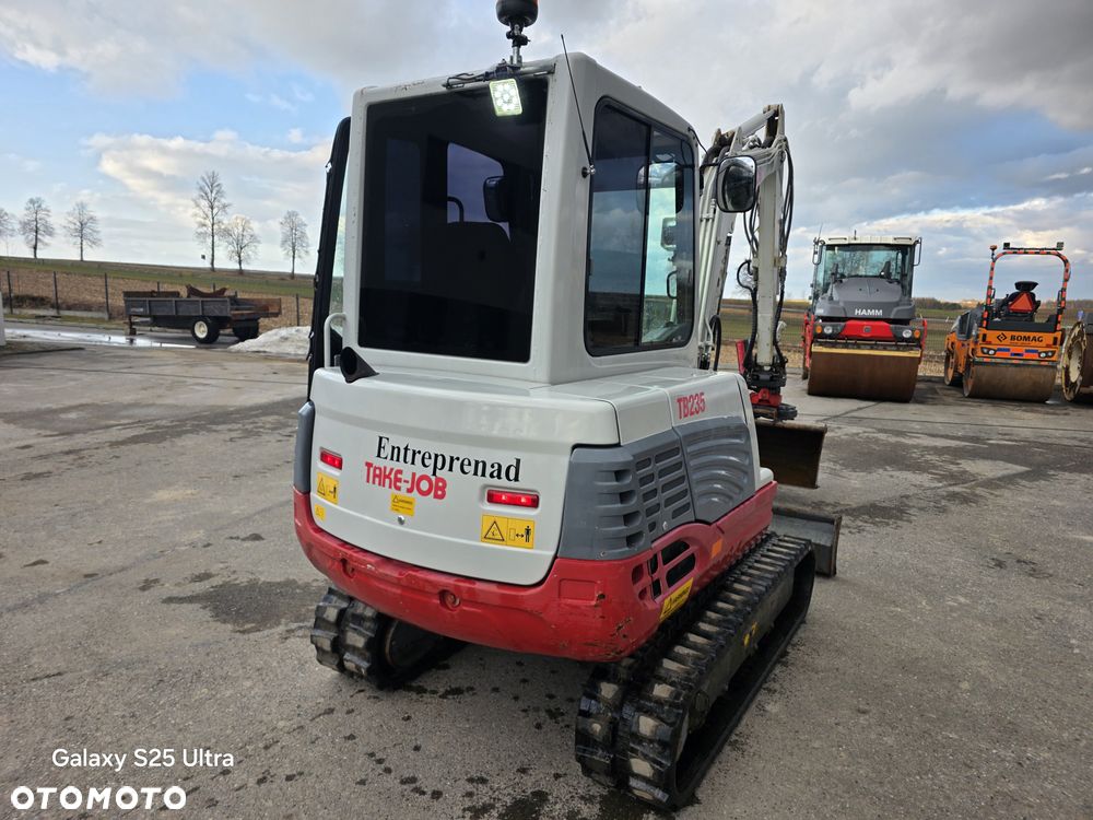 Takeuchi TB 235 - 4