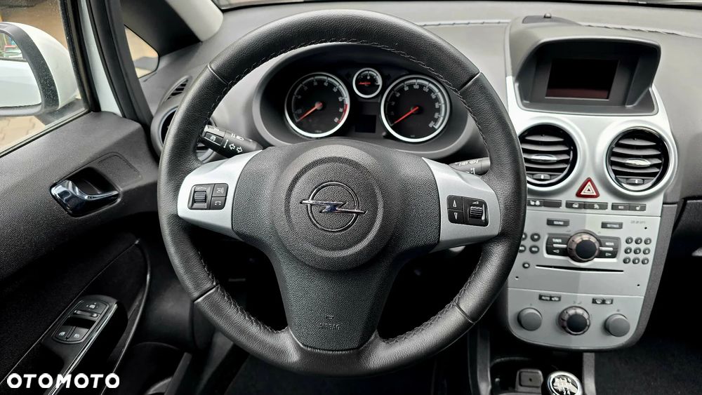 Opel Corsa 1.4 16V Active - 17