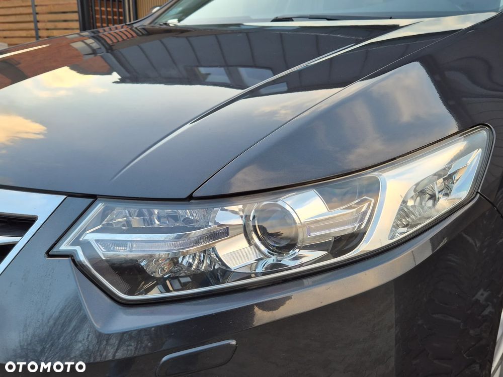 Honda Accord 2.0 Executive - 26