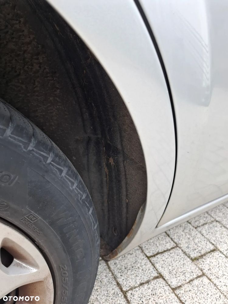 Ford Focus 1.8 TDCi Ambiente - 23