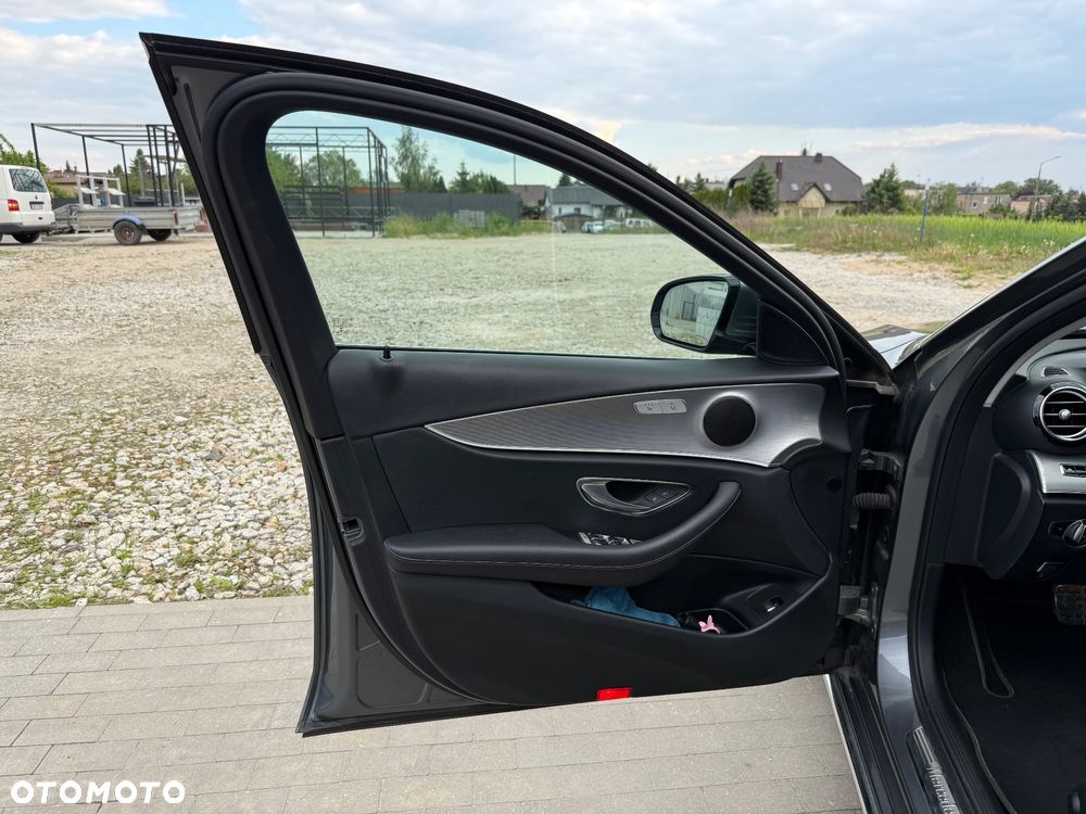 Mercedes-Benz Klasa E 220 d Business Edition 9G-TRONIC - 19