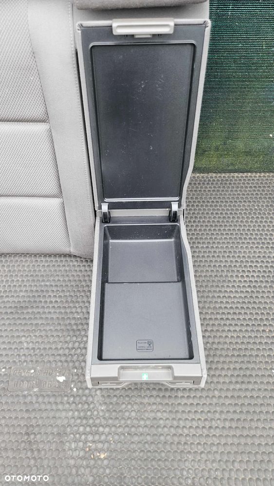 Podłokietnik Uchwyt Kubek Cup Holder Tył Tylny Oparcie Składane Welur Swing Audi A4 B6 B7 Sedan Kombi - 20