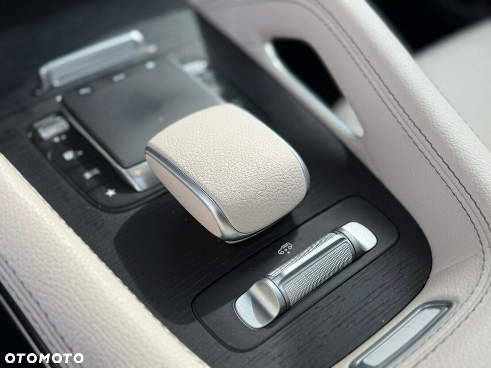 Mercedes-Benz GLE - 19