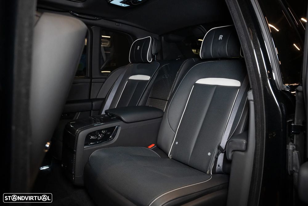 Rolls Royce Cullinan Black Badge - 30