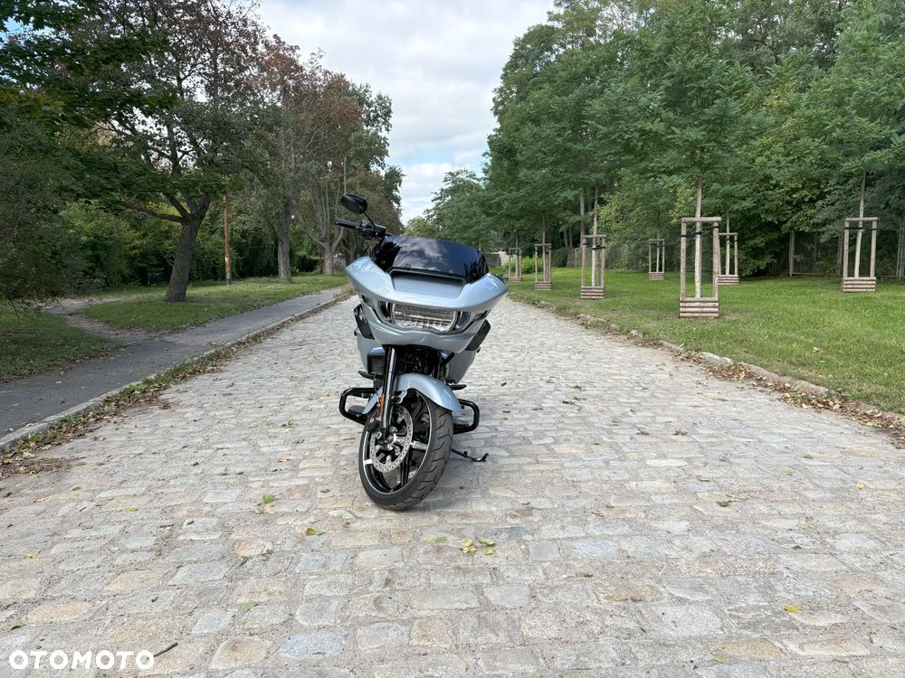 Harley-Davidson Touring Road Glide - 3
