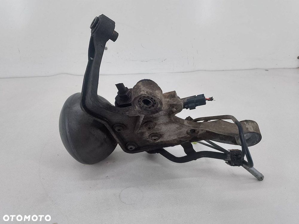 GRUSZKA, SFERA, RODZIELACZ ZAWIESZENIA  CITROEN C5 III 2.0 HDI - 4