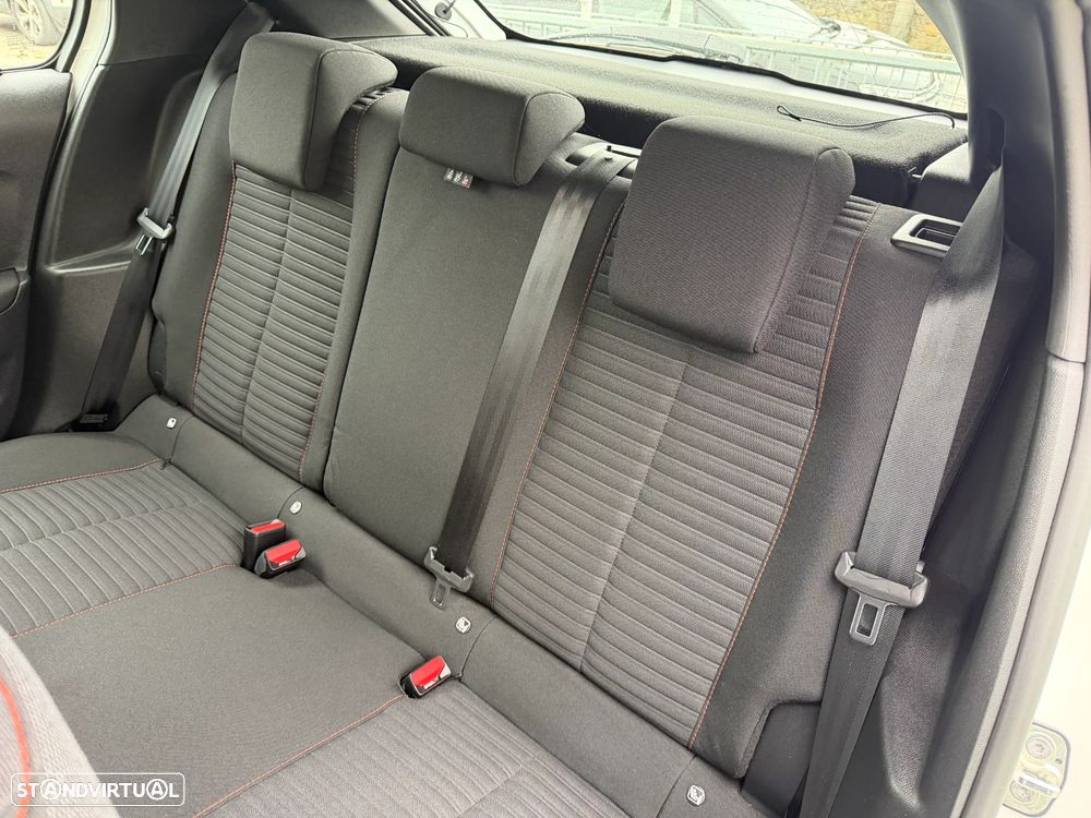 Peugeot e-208 Active - 10