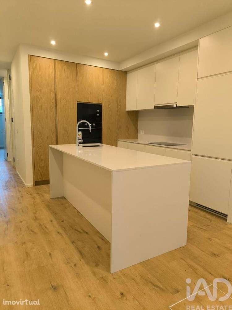 Apartamento T2 em Lordelo Do Ouro E Massarelos de 126,00 m2 - Grande imagem: 5/24