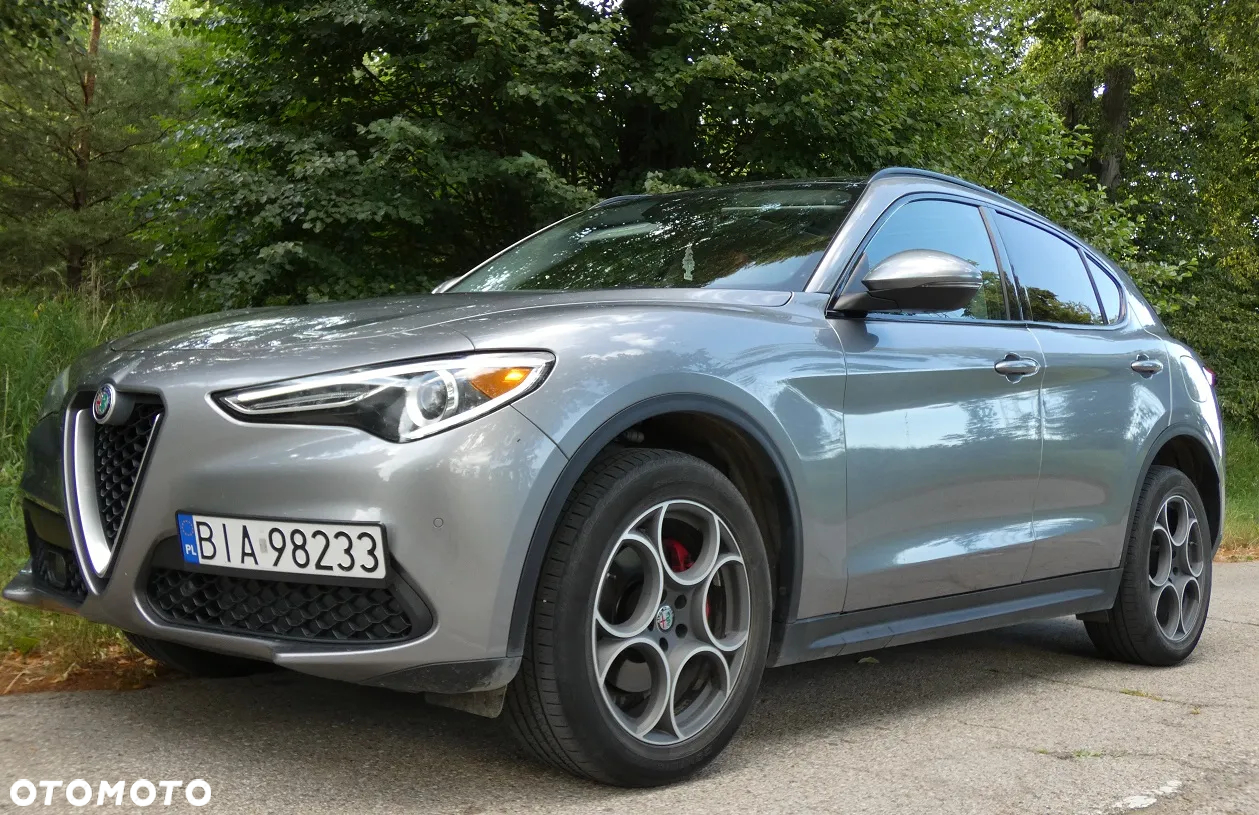 Alfa Romeo Stelvio 2.0 Turbo 16V AT8-Q4 Ti - 3