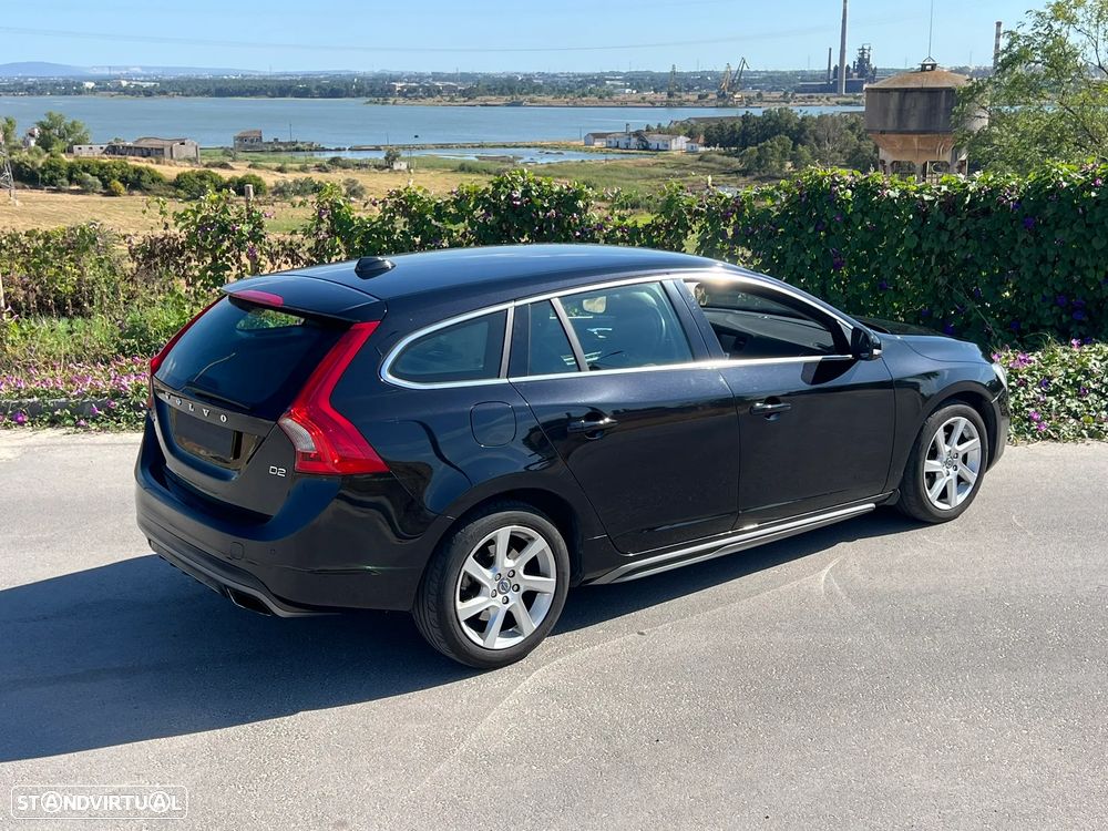 Volvo V60 D2 Geartronic Powershift Momentum - 20