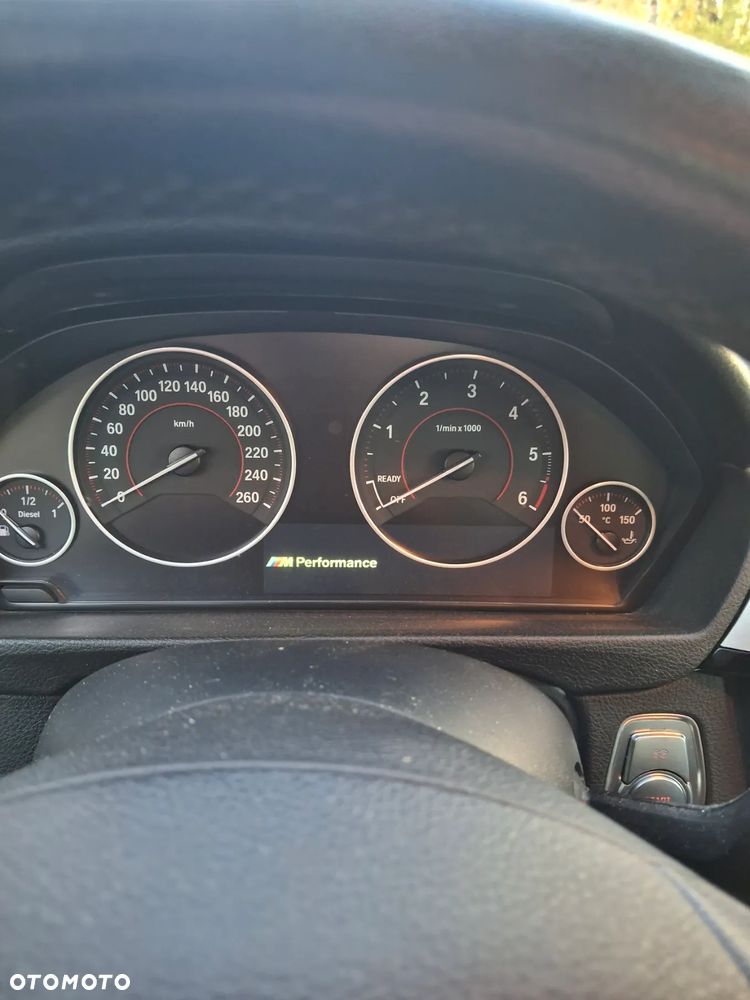 BMW 3GT 318d Sport Line - 13