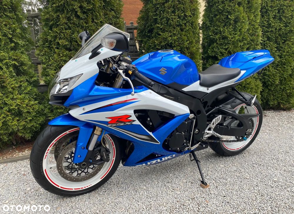 Suzuki GSX-R - 4