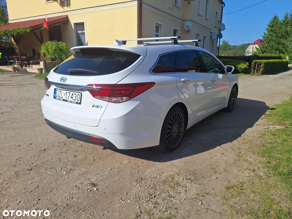 Hyundai i40 1.7 CRDi Comfort DCT - 1