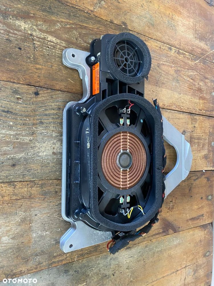 MERCEDES 176 cla 117 glosnik subwoofer A 2048205702 - 2