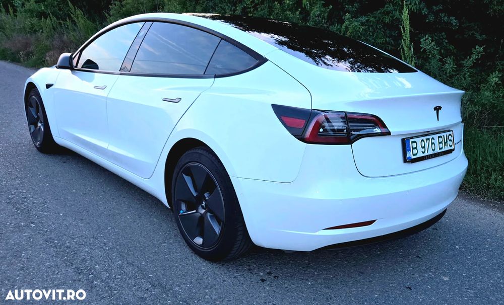 Tesla Model 3 - 14