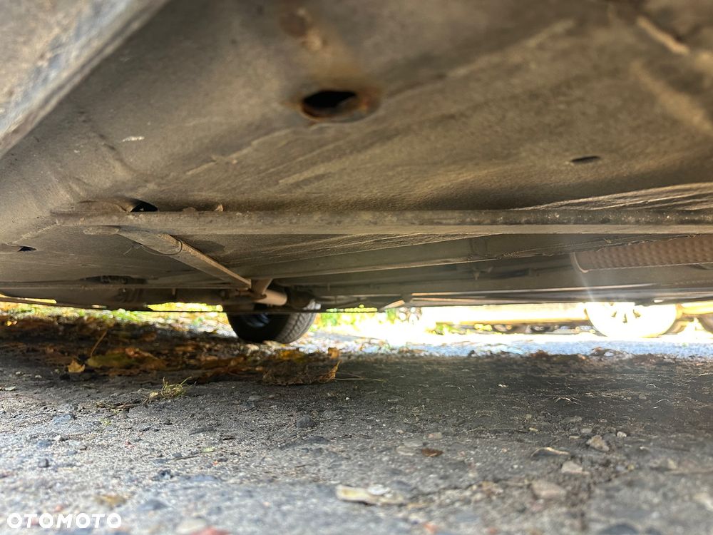 Peugeot 307 CC 1.6 - 12