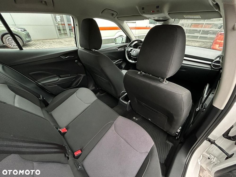 Skoda Fabia 1.0 Ambition - 10