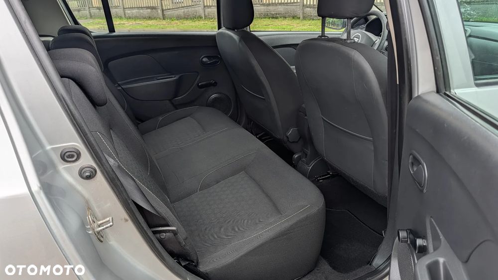 Dacia Sandero 1.2 16V Laureate - 11