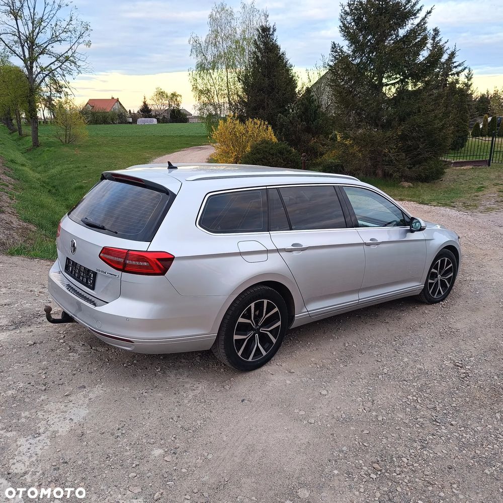 Volkswagen Passat 2.0 TDI (BlueMotion Technology) Highline - 27