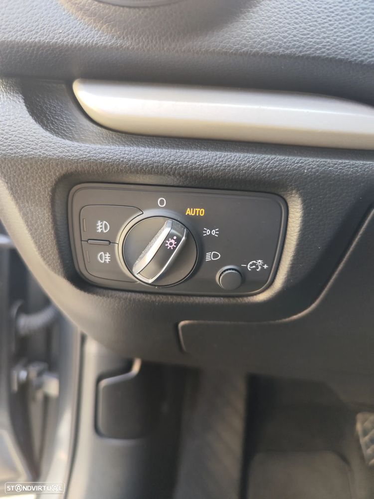 Audi A3 Sportback 2.0 TDI S-line S tronic 119g - 28