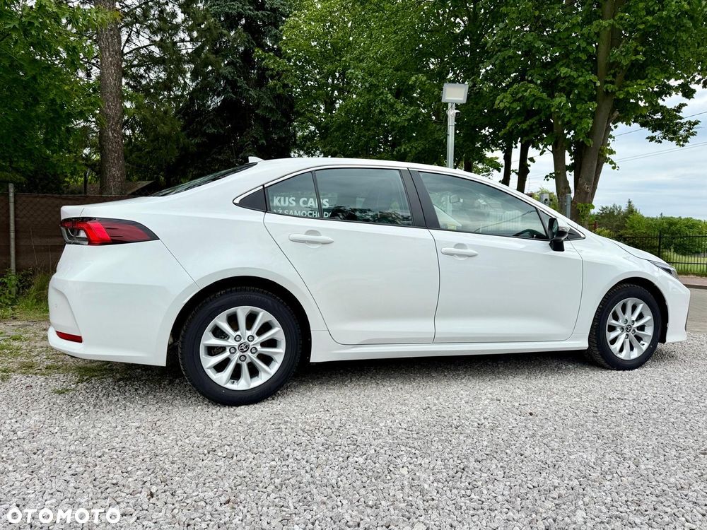 Toyota Corolla 1.8 Hybrid Comfort - 11