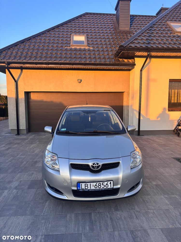 Toyota Auris 1.4 D-4D Premium MM - 2