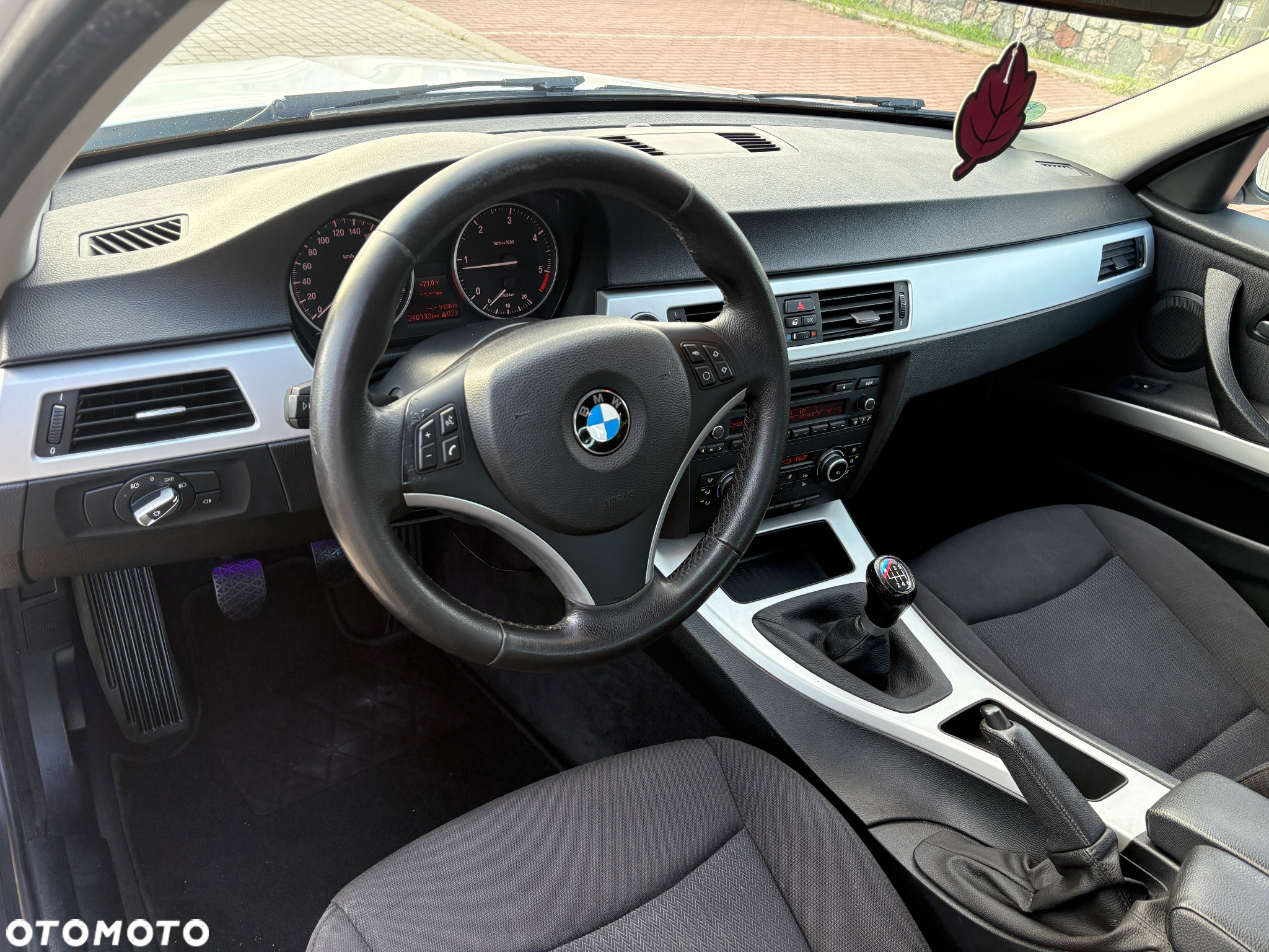 BMW Seria 3 318d - 10