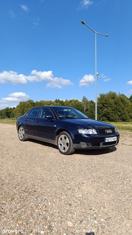 Audi A4 Limousine - 5