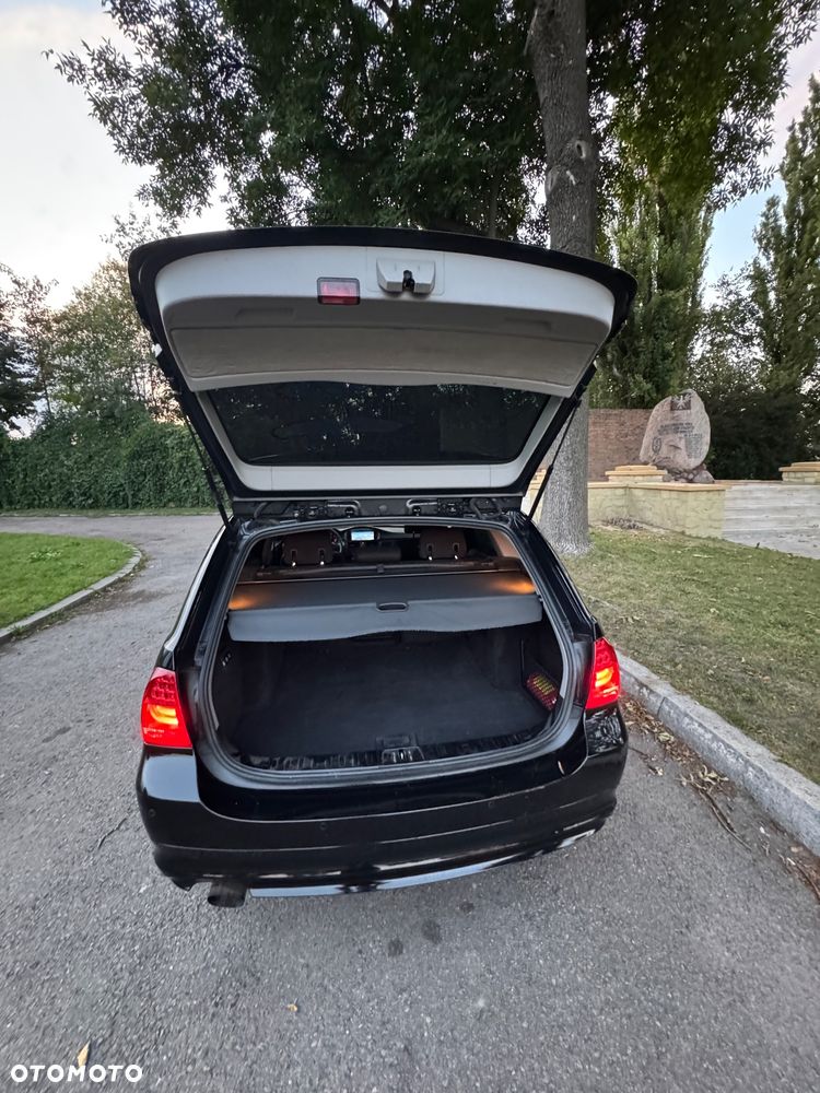 BMW Seria 3 318d Sport Line - 11