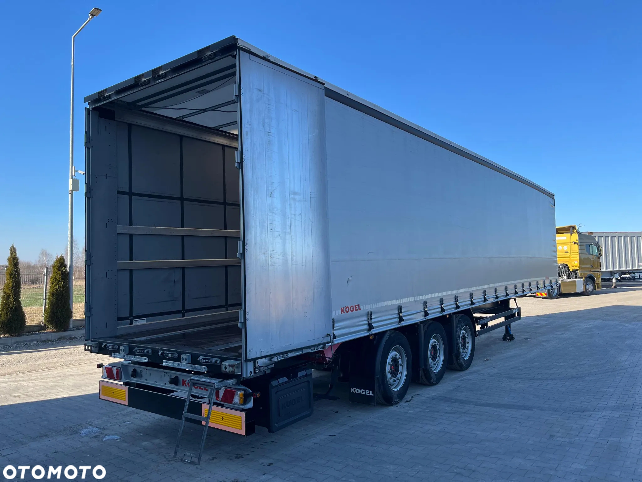 Kögel SN24 / STANDARD / VARIOS / PODNOSZONY DACH - 5