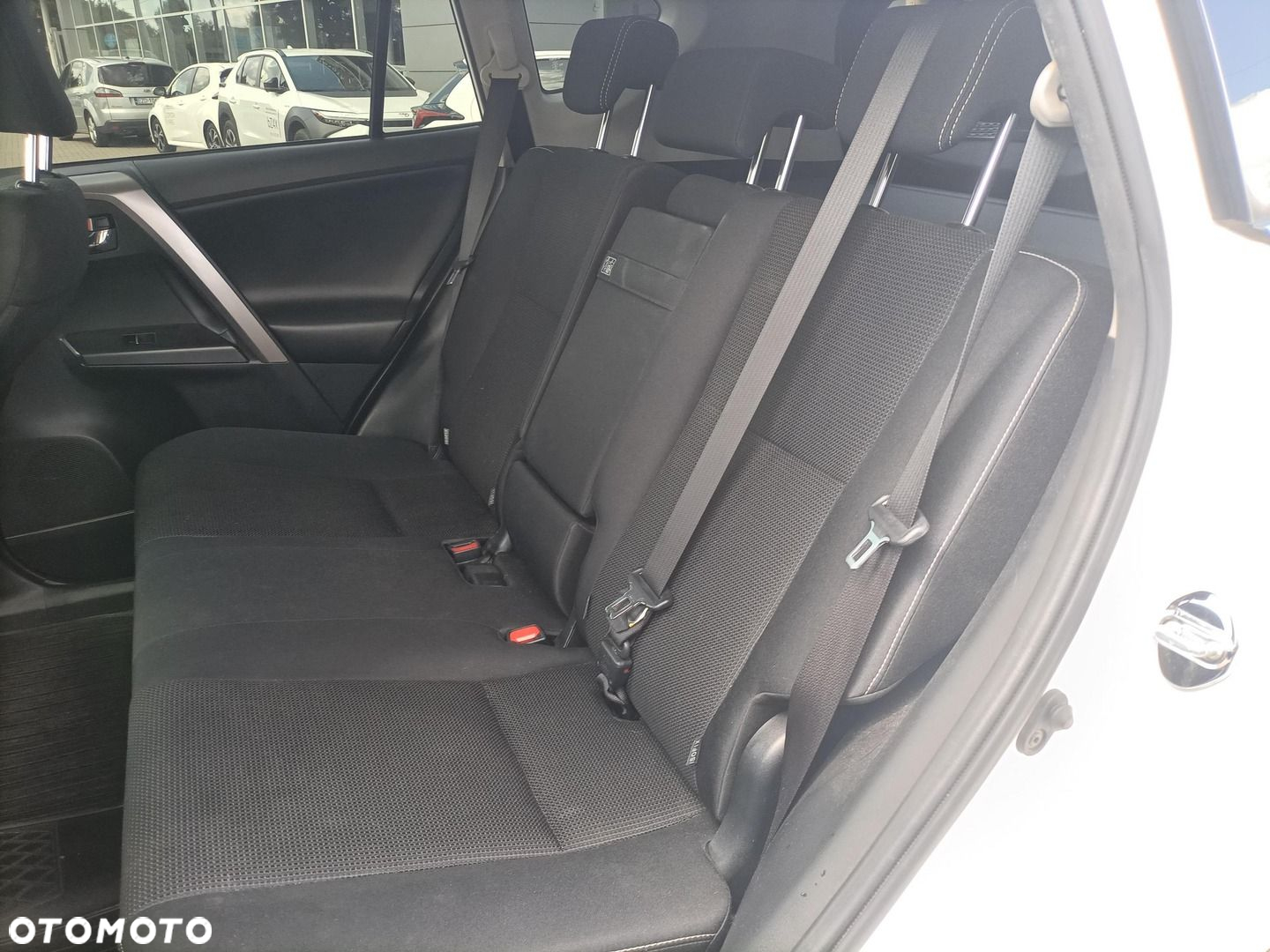 Toyota RAV4 Hybrid Premium 4x2 - 10